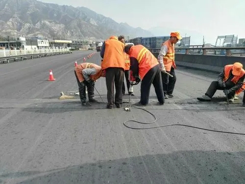 江口道路桥梁病害治理